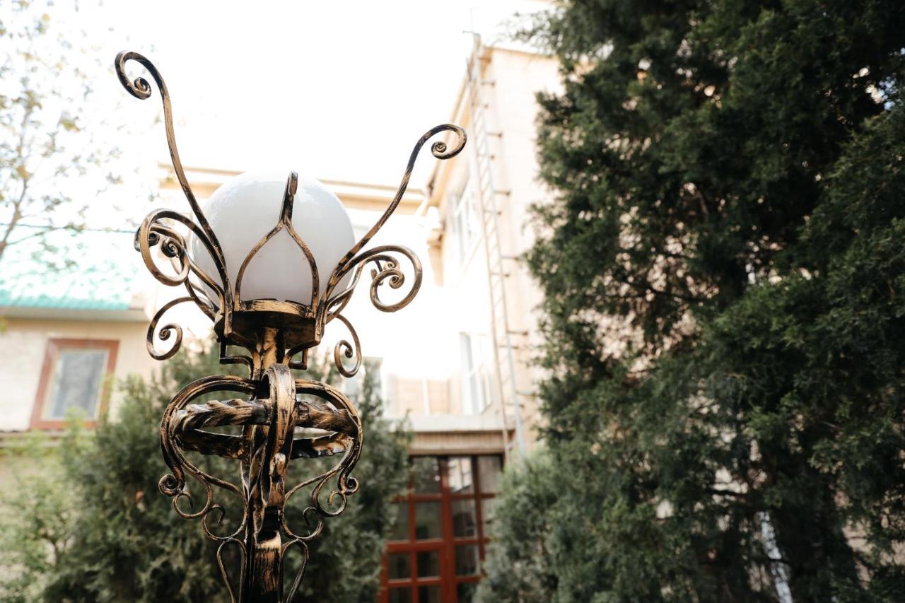 Grand Hotel Bischkek Exterior foto